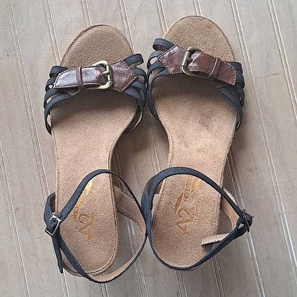 Aeropostals Ankle Strap Buckle Short Heel Wedges Y2k Navy Boho 2 Toned Sandals - Picture 2 of 13